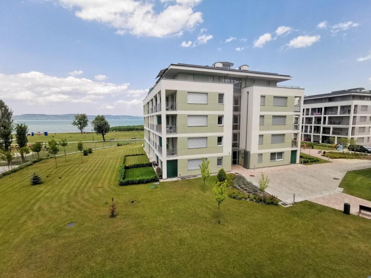 Vizpart Honved Apartman Балатонлелле Экстерьер фото