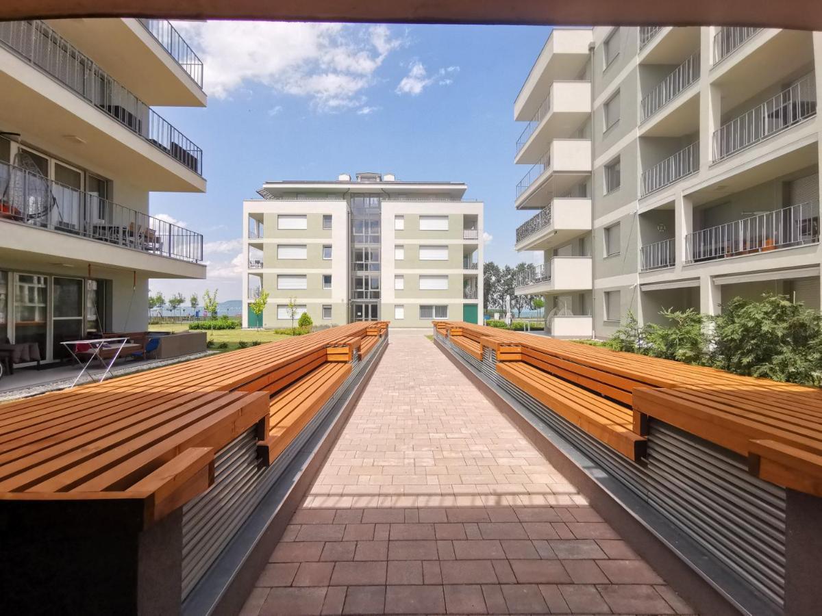 Vizpart Honved Apartman Балатонлелле Экстерьер фото