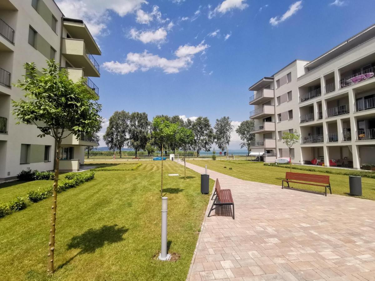 Vizpart Honved Apartman Балатонлелле Экстерьер фото